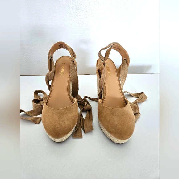 Brand New Beige Espadrilles size 6 from Express. - Picture 1 of 8